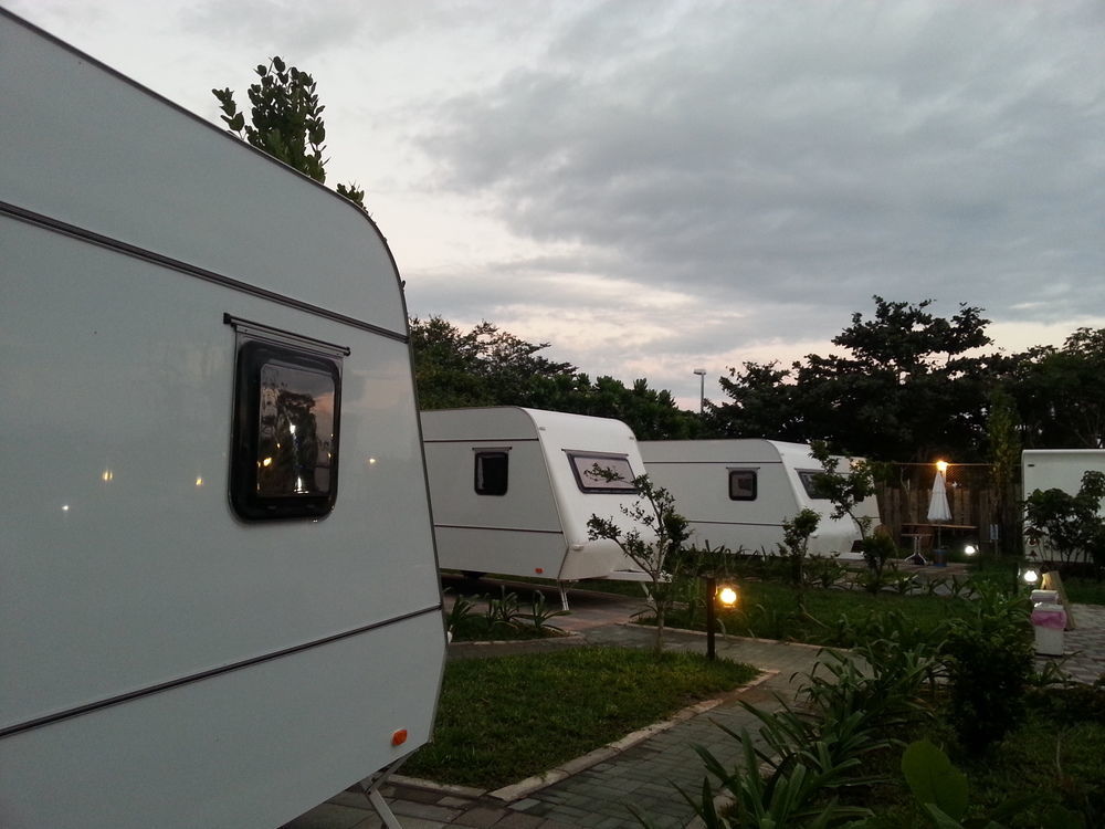 Kenting Houbihu Camping Car B&B Longshui Buitenkant foto